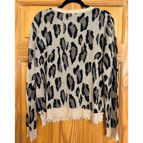 FATE NWT Sweater Size LG Animal Print Cute Fringe Soft Cute - Picture 2 of 6